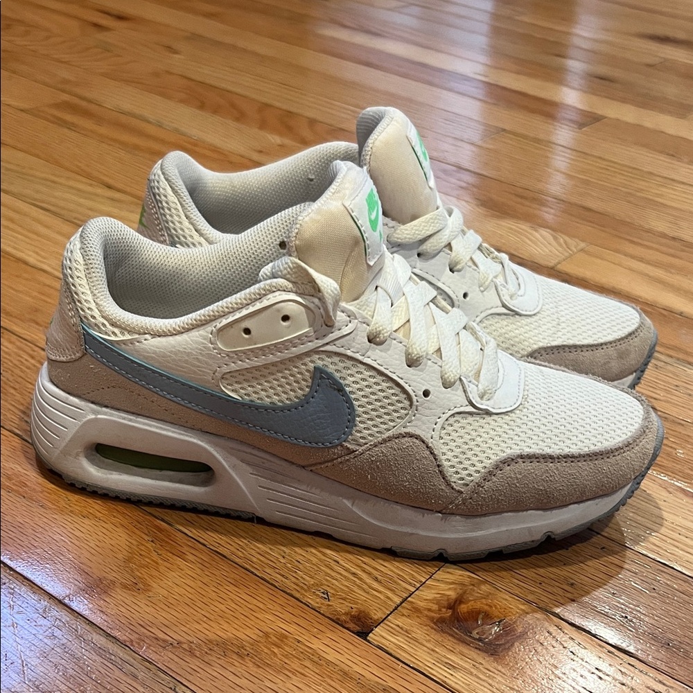 Nike Air sneakers womens size 6